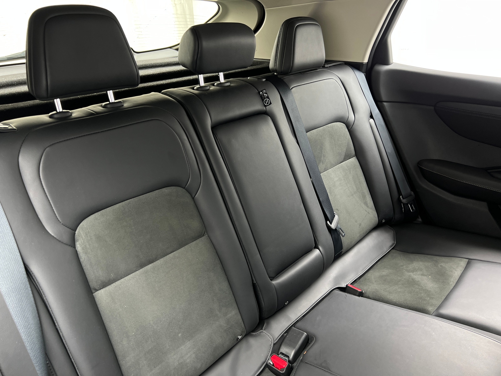 Thumbnail: 2023 Nissan Ariya - 6