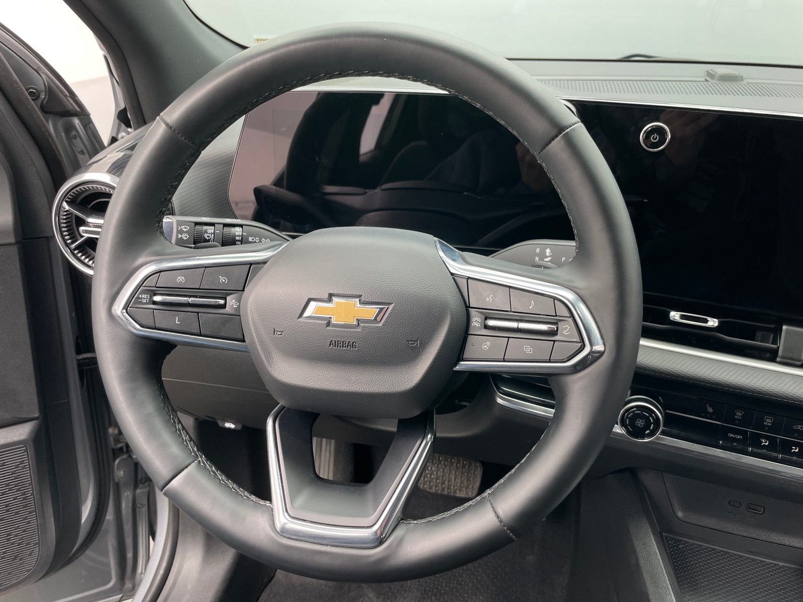 Thumbnail: 2025 Chevrolet Equinox - 5