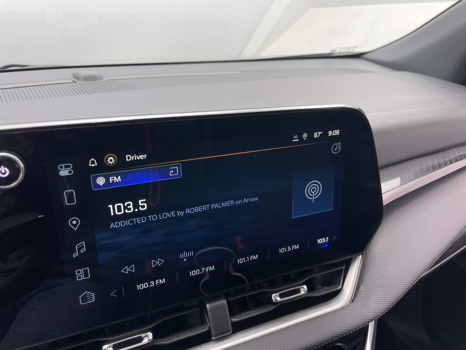 Thumbnail: 2025 Chevrolet Equinox - 4