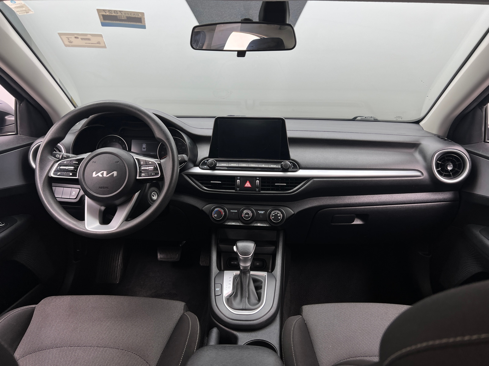 Thumbnail: 2024 Kia Forte - 3