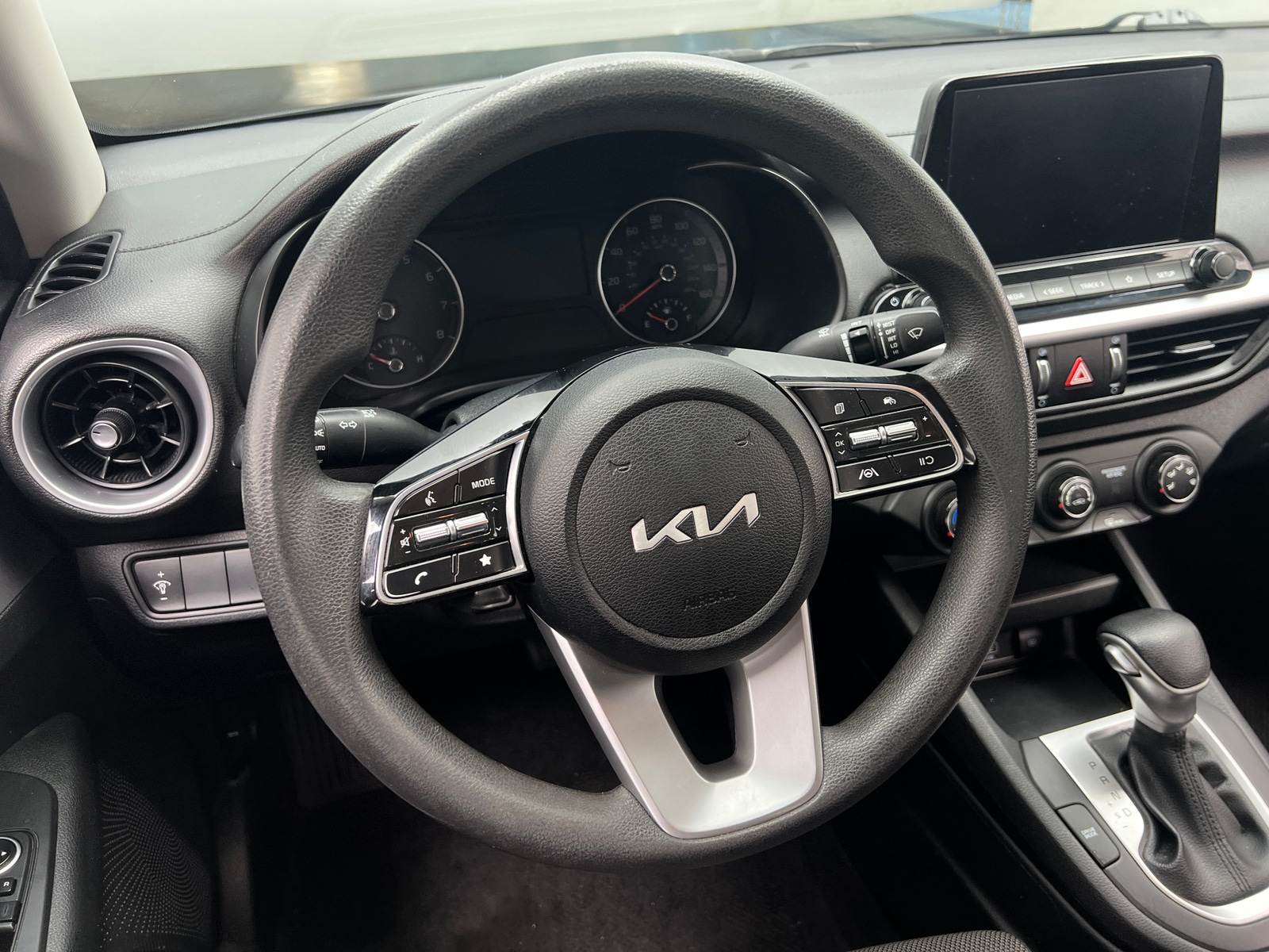 Thumbnail: 2024 Kia Forte - 5