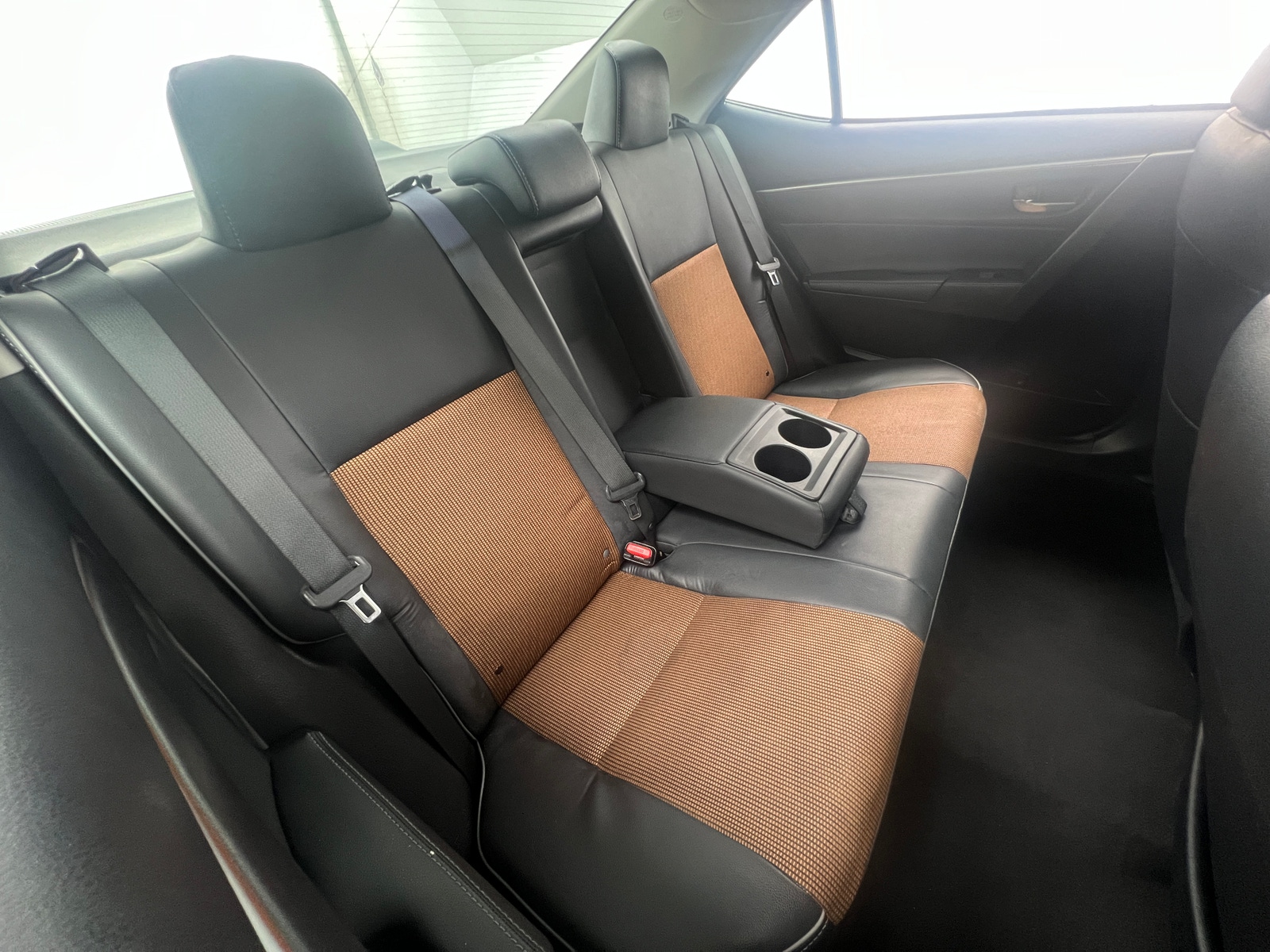 Thumbnail: 2015 Toyota Corolla - 5