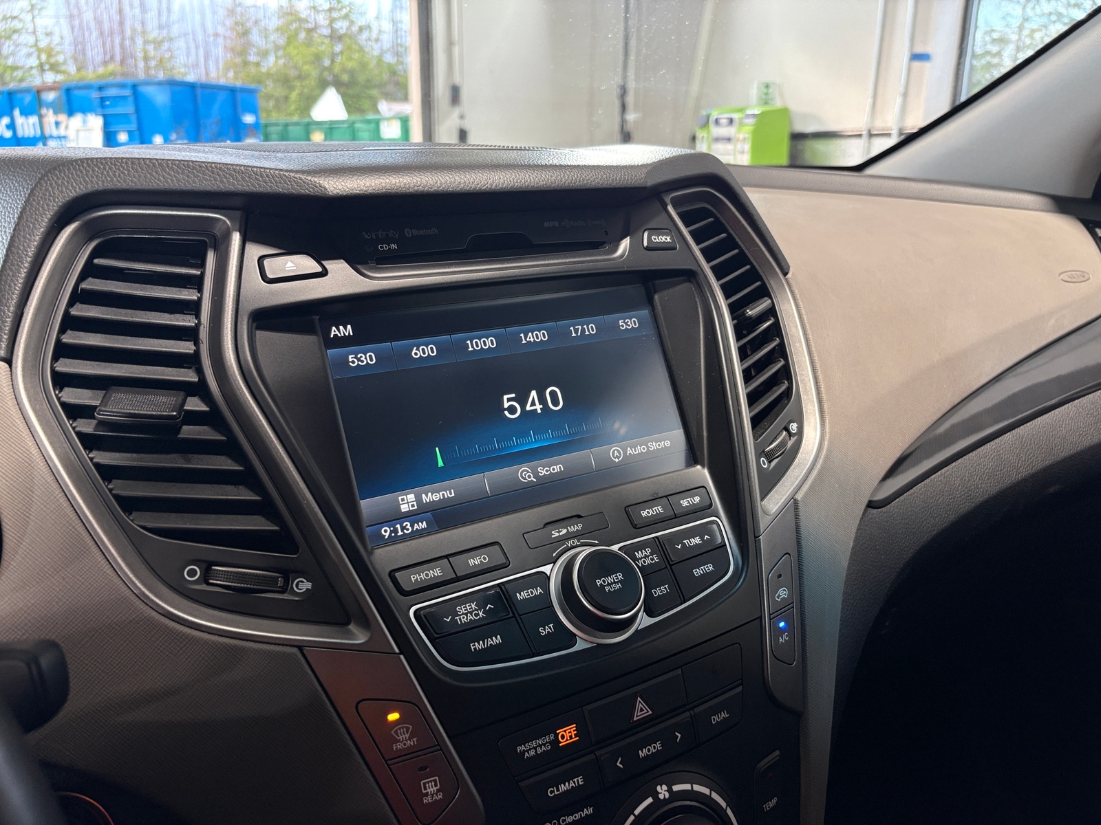 Thumbnail: 2016 Hyundai Santa Fe - 3