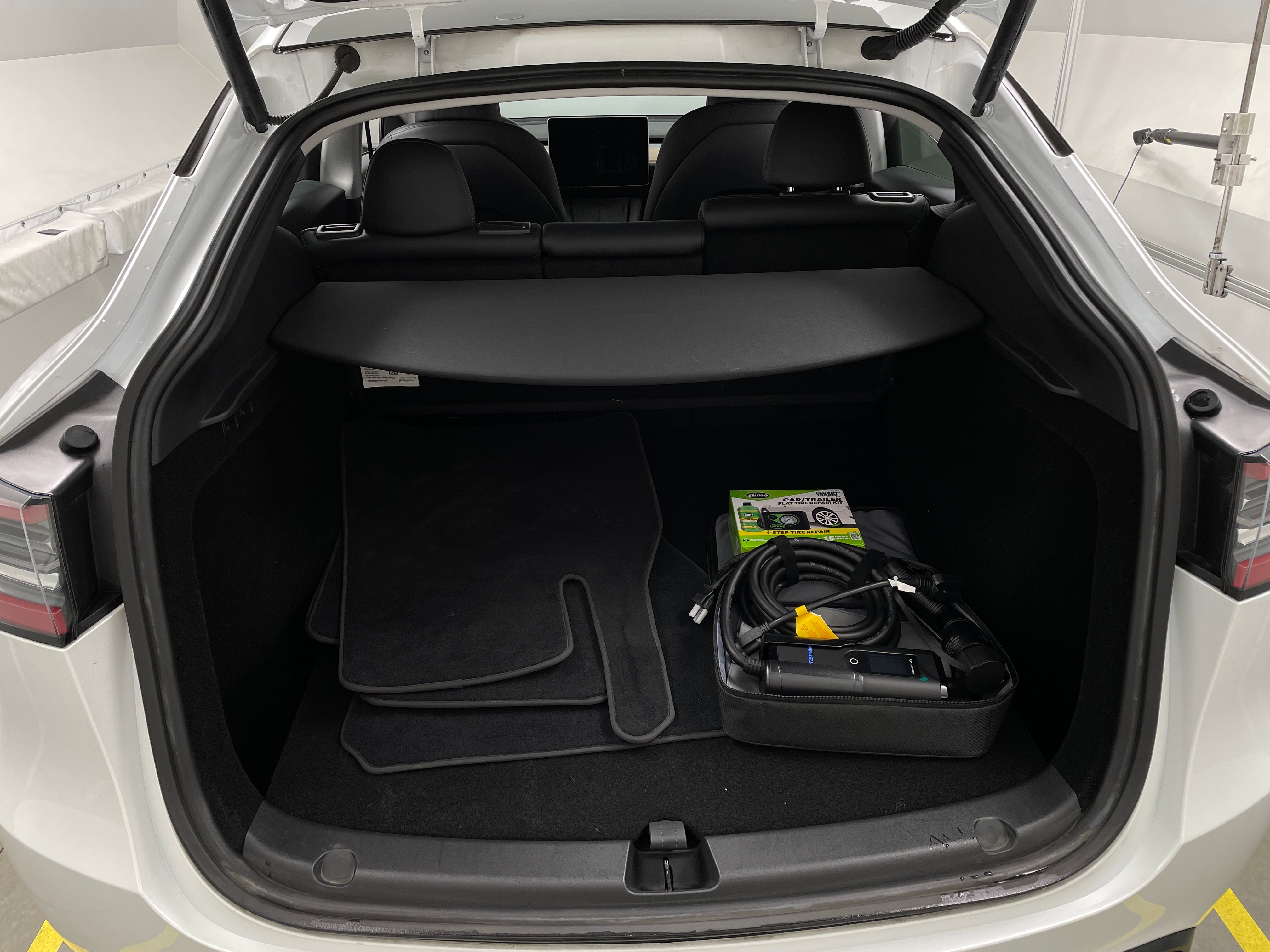 Used 2023 Tesla Model Y Long Range with VIN 7SAYGDEE2PA128293 for sale in Auburn, WA