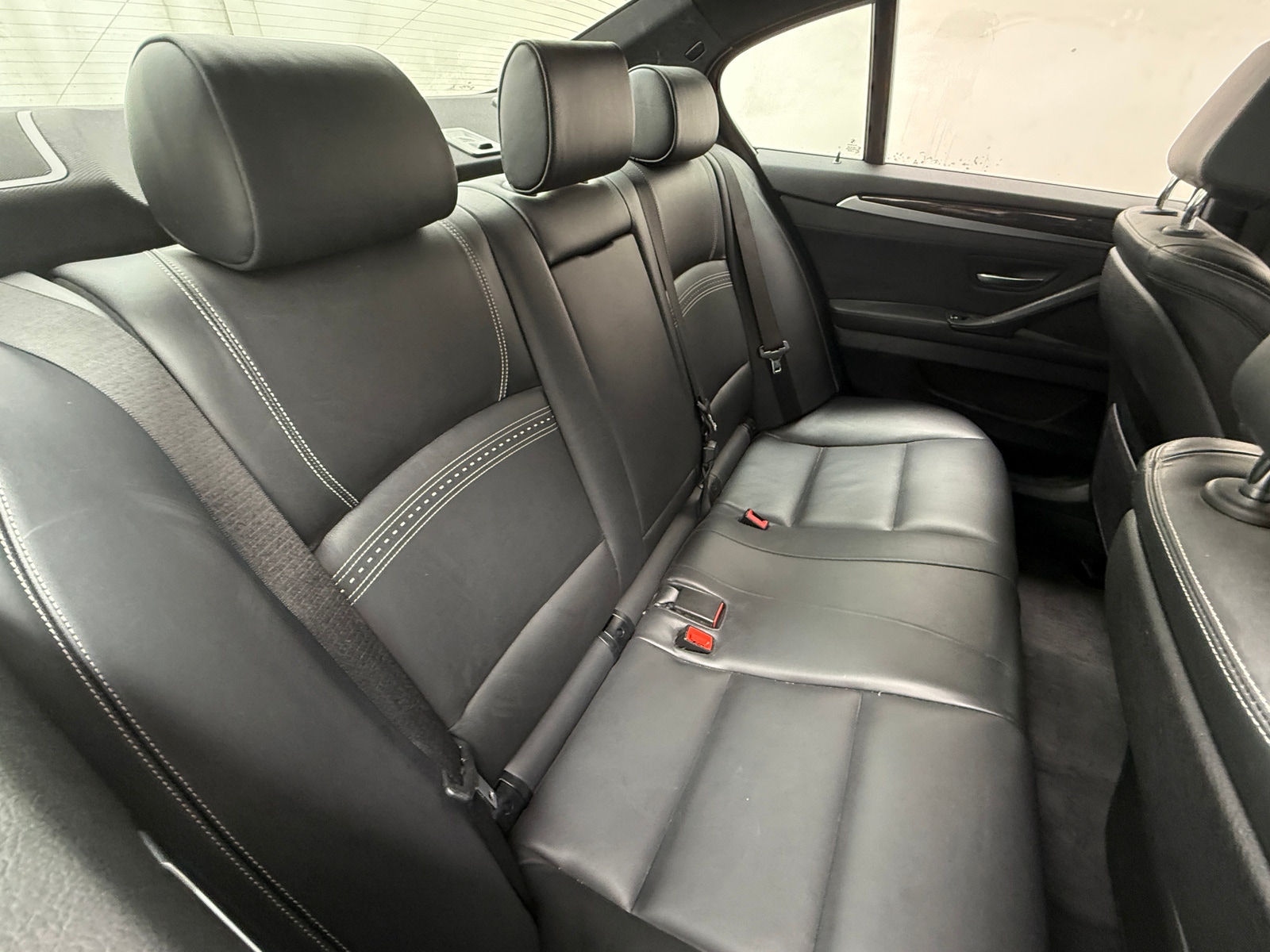 Thumbnail: 2016 BMW 5 Series - 5