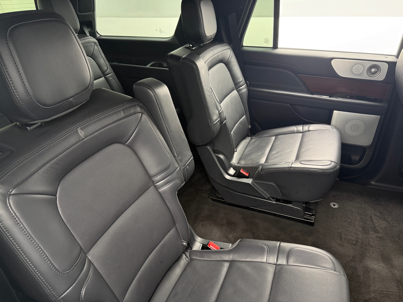 Thumbnail: 2023 Lincoln Navigator - 5