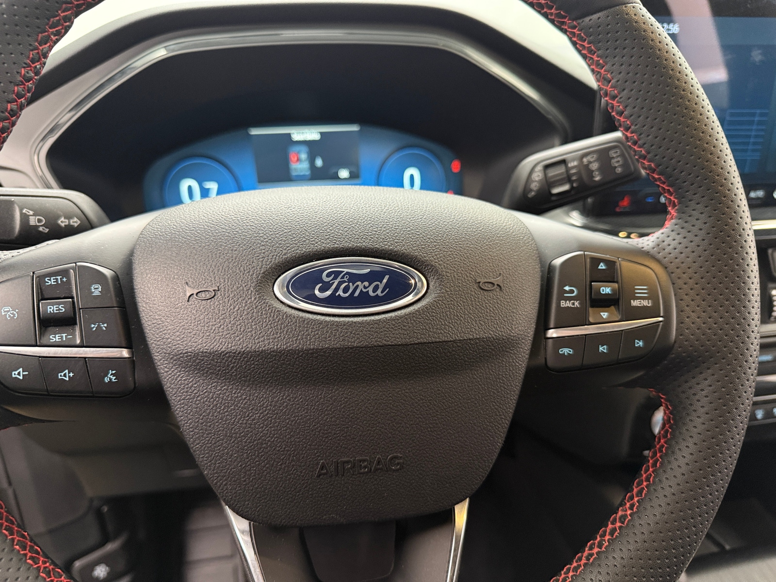 Thumbnail: 2023 Ford Escape - 4