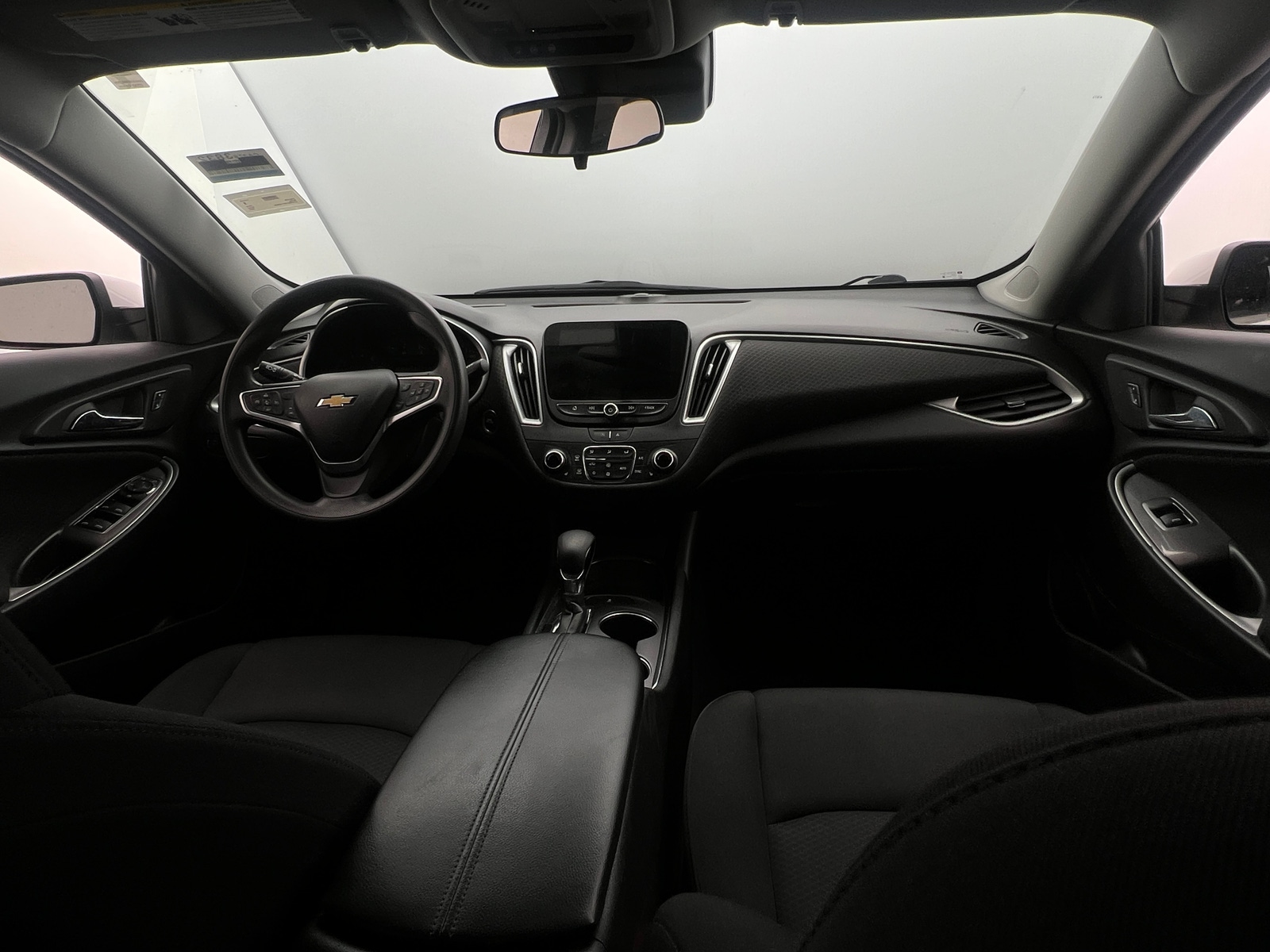 Thumbnail: 2023 Chevrolet Malibu - 3