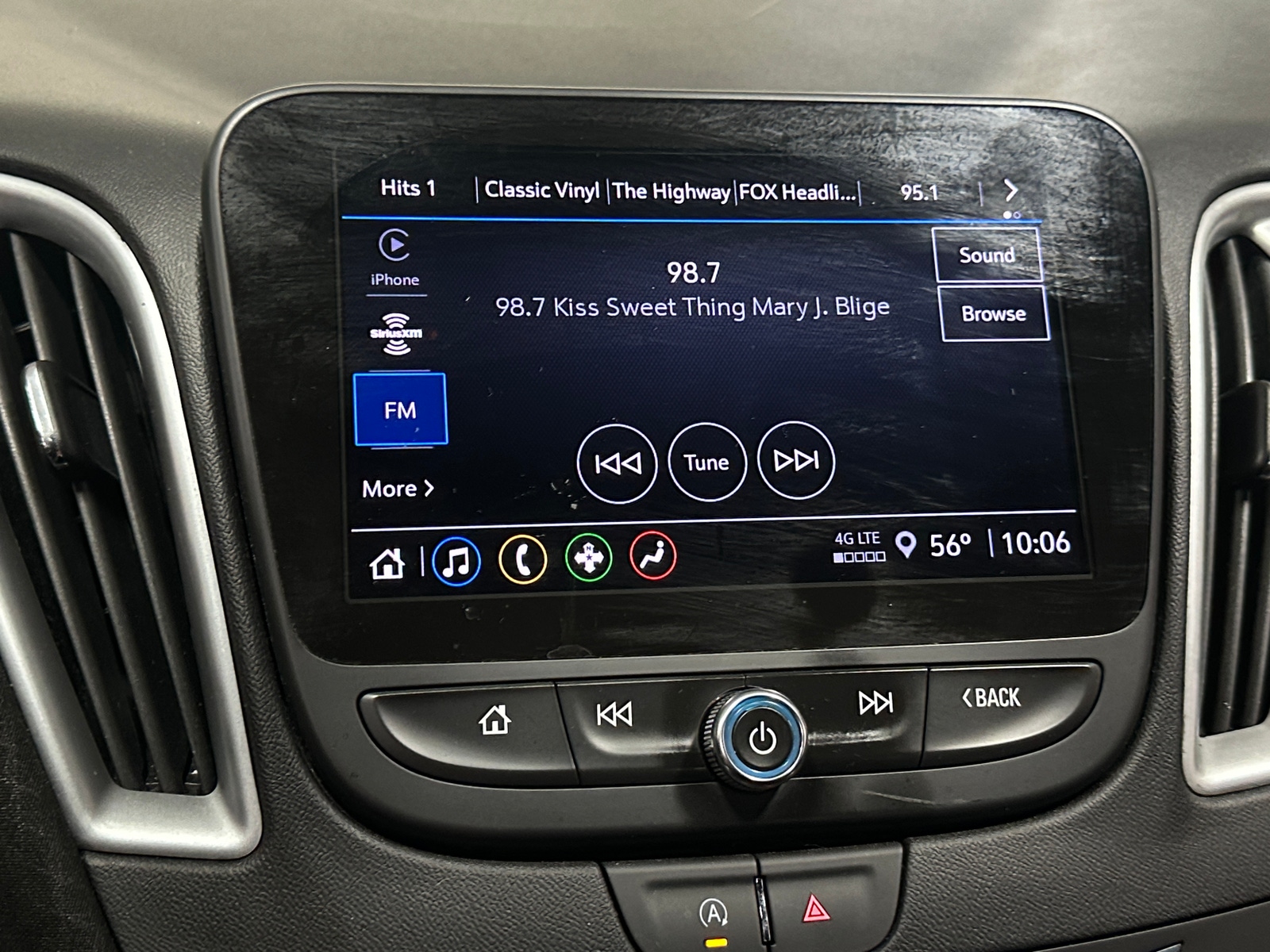 Thumbnail: 2023 Chevrolet Malibu - 4