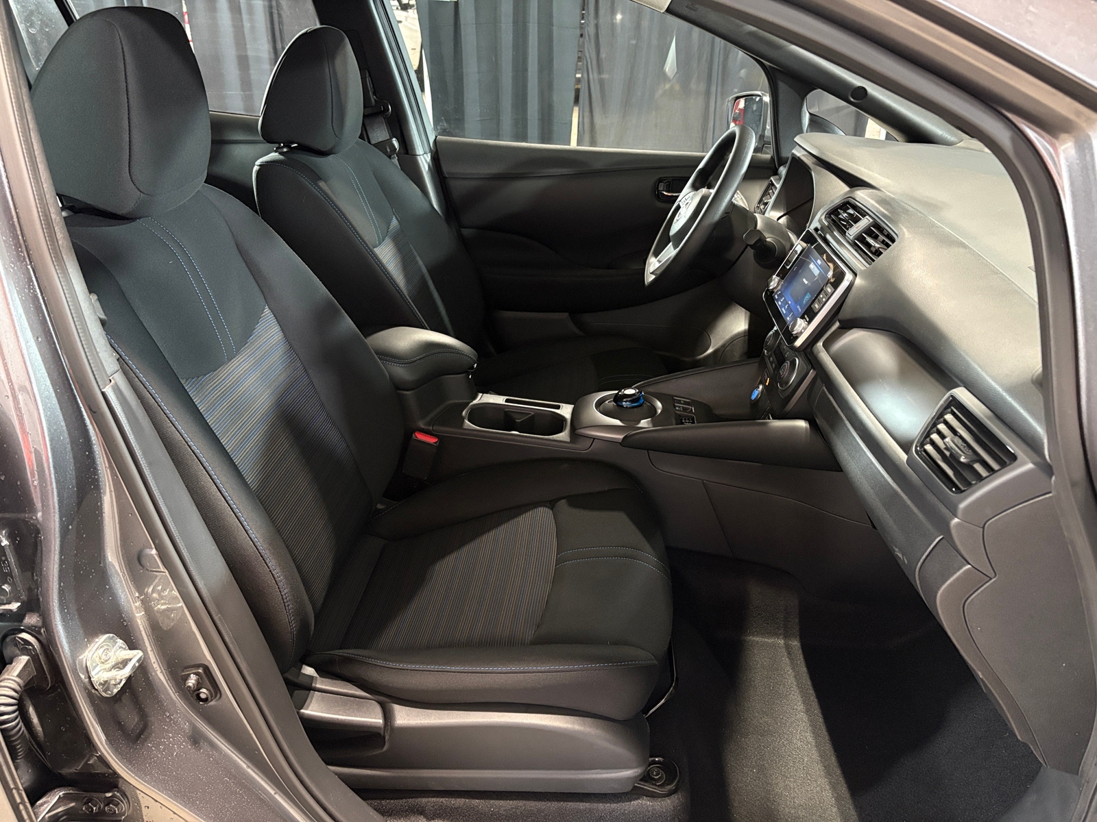 Thumbnail: 2024 Nissan Leaf - 2