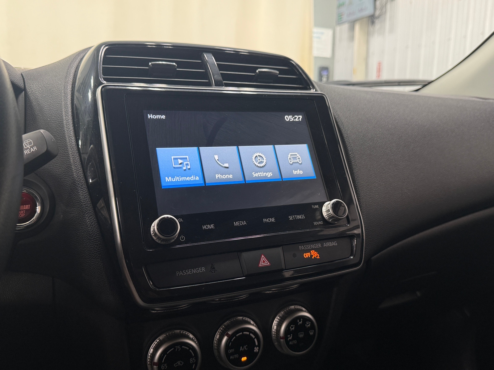 Thumbnail: 2024 Mitsubishi Outlander Sport - 4