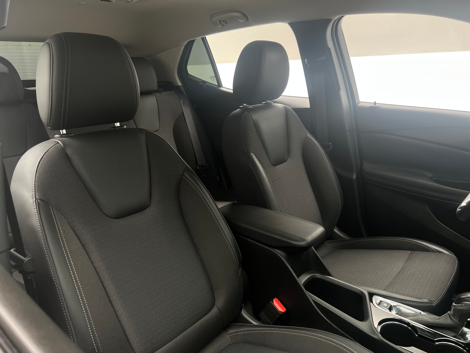 Thumbnail: 2021 Buick Encore GX - 2