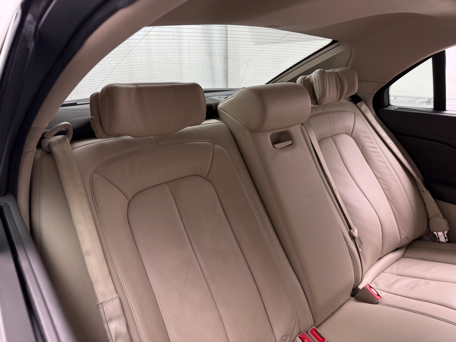 Thumbnail: 2017 Lincoln Continental - 5