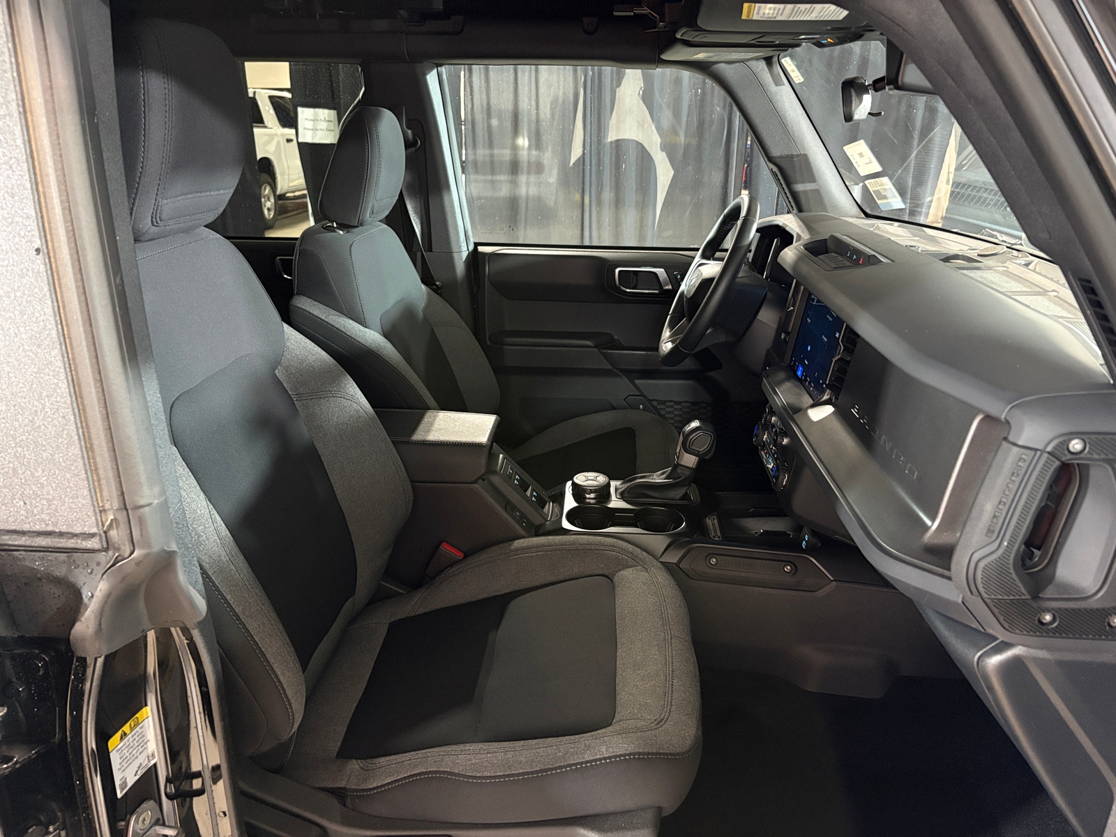 Thumbnail: 2025 Ford Bronco - 2