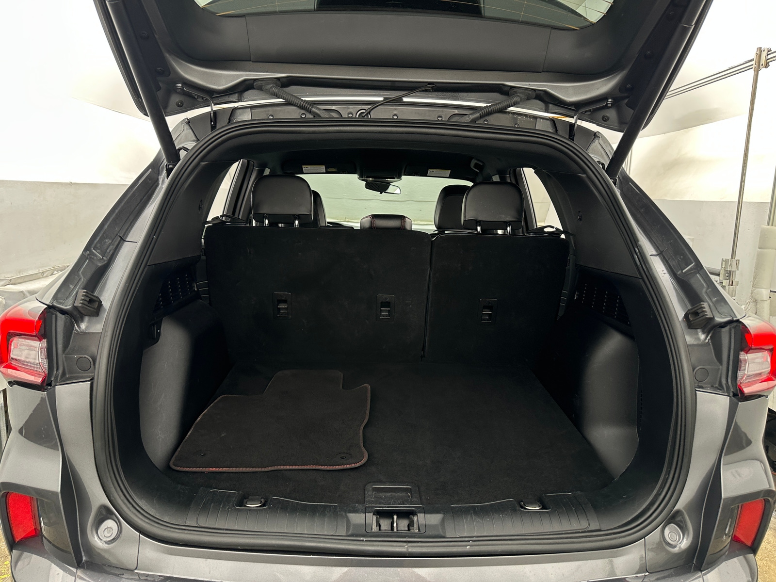 Thumbnail: 2023 Ford Escape - 7