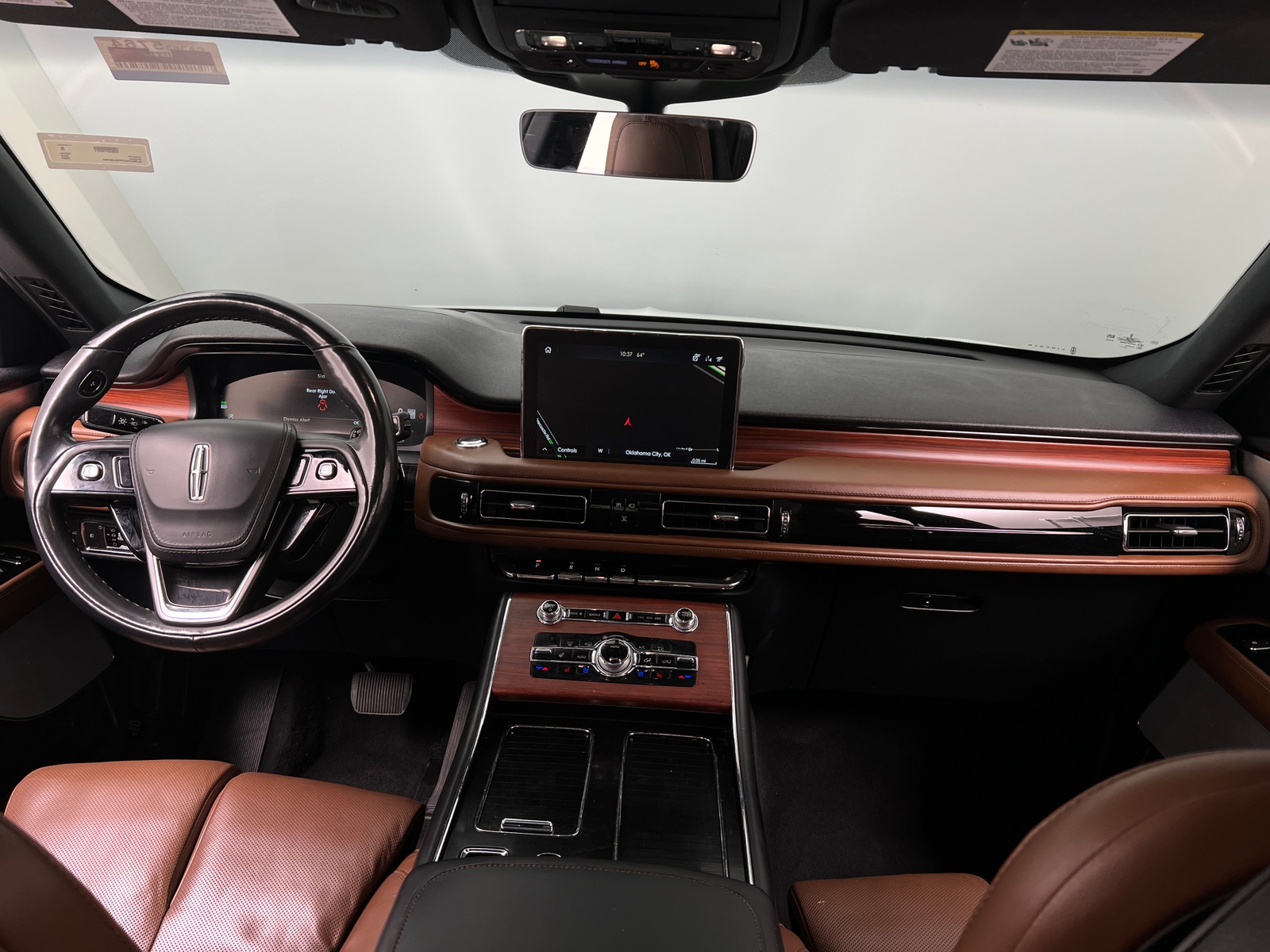 Thumbnail: 2023 Lincoln Aviator - 2