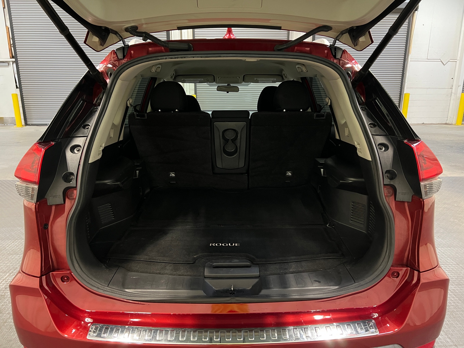 Thumbnail: 2018 Nissan Rogue - 7