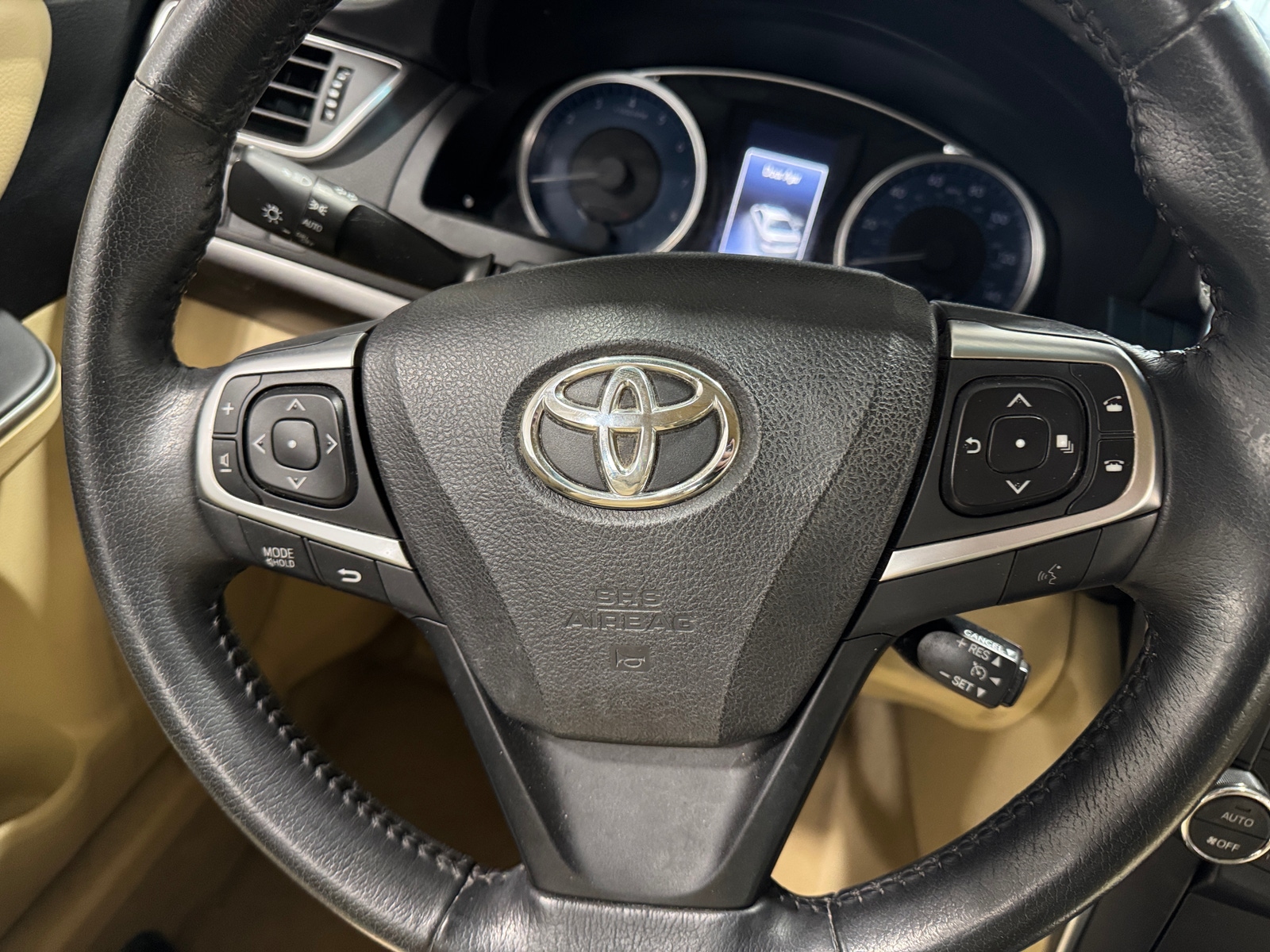 Thumbnail: 2015 Toyota Camry - 4