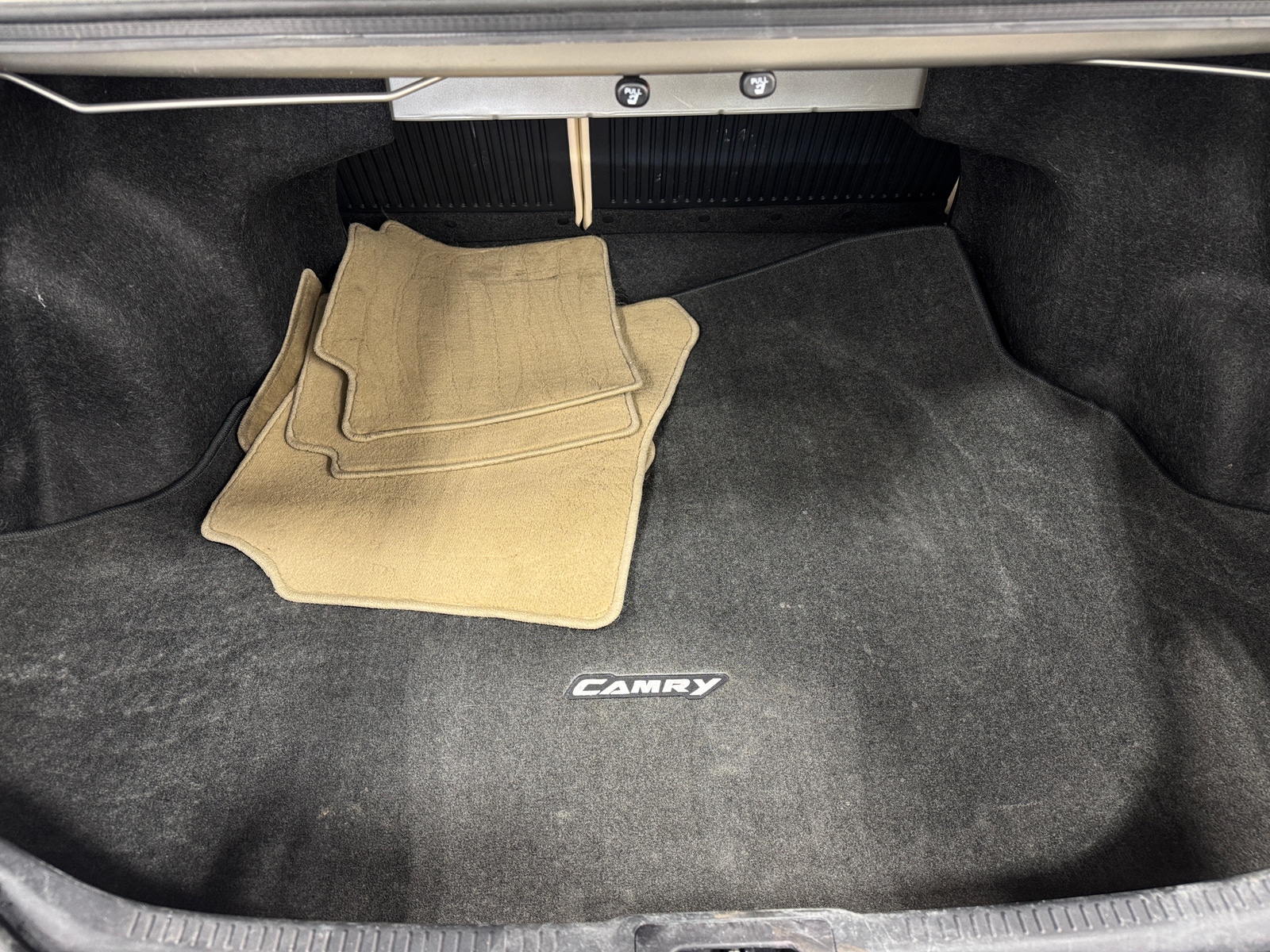 Thumbnail: 2015 Toyota Camry - 6