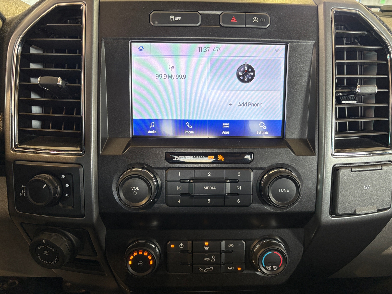 Thumbnail: 2020 Ford Econoline - 4