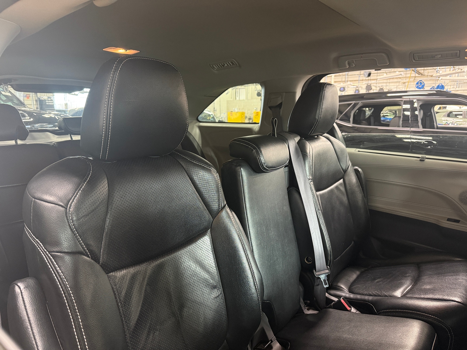 Thumbnail: 2022 Toyota Sienna - 6