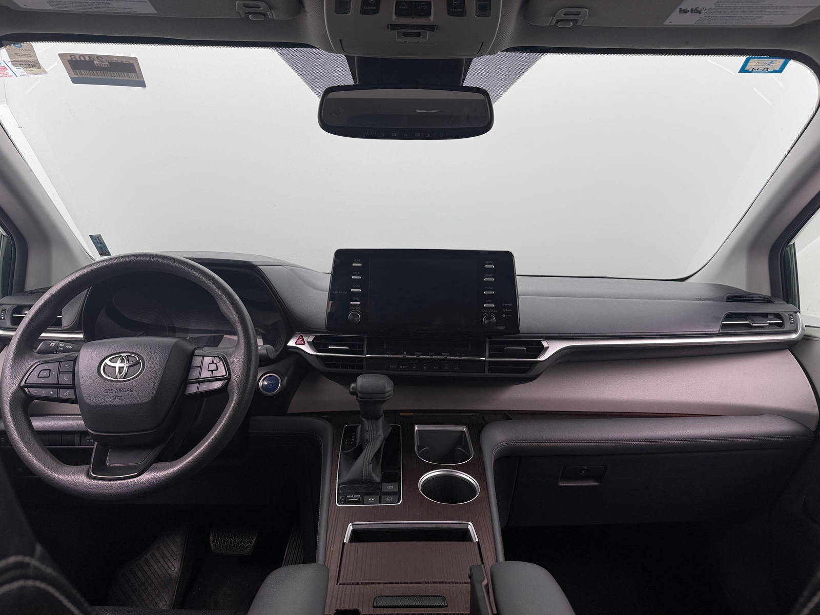 Thumbnail: 2022 Toyota Sienna - 3