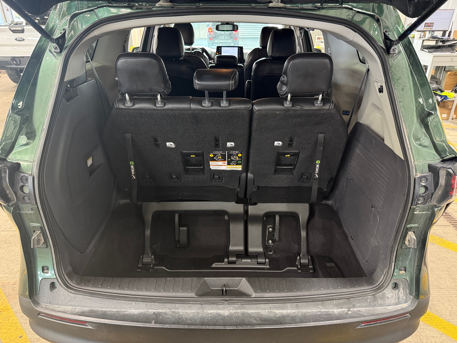 Thumbnail: 2022 Toyota Sienna - 7