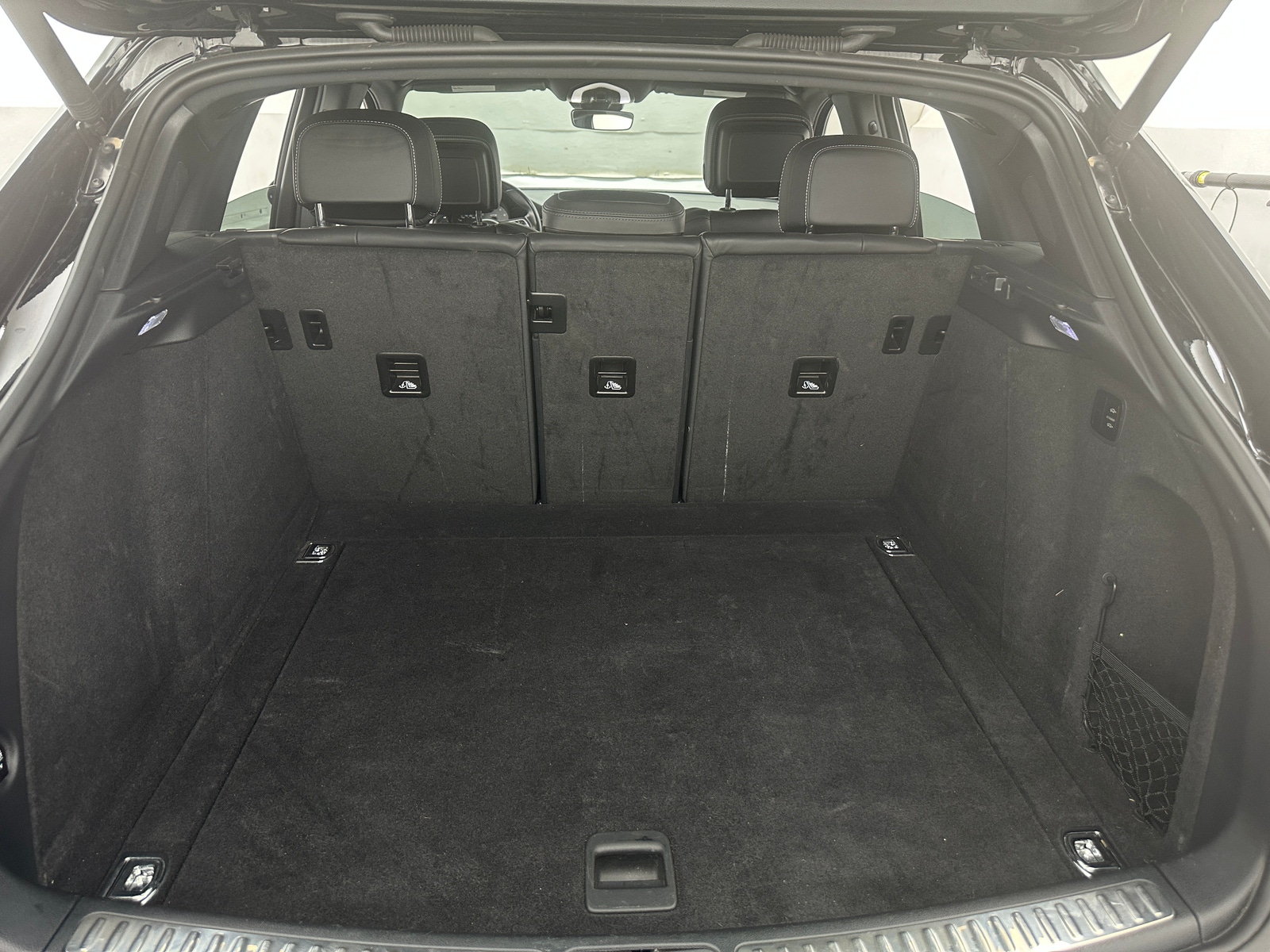 Thumbnail: 2021 Porsche Macan - 6