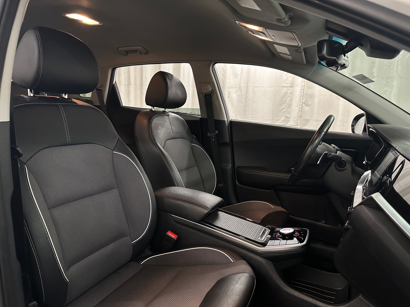 Thumbnail: 2022 Kia Niro - 2