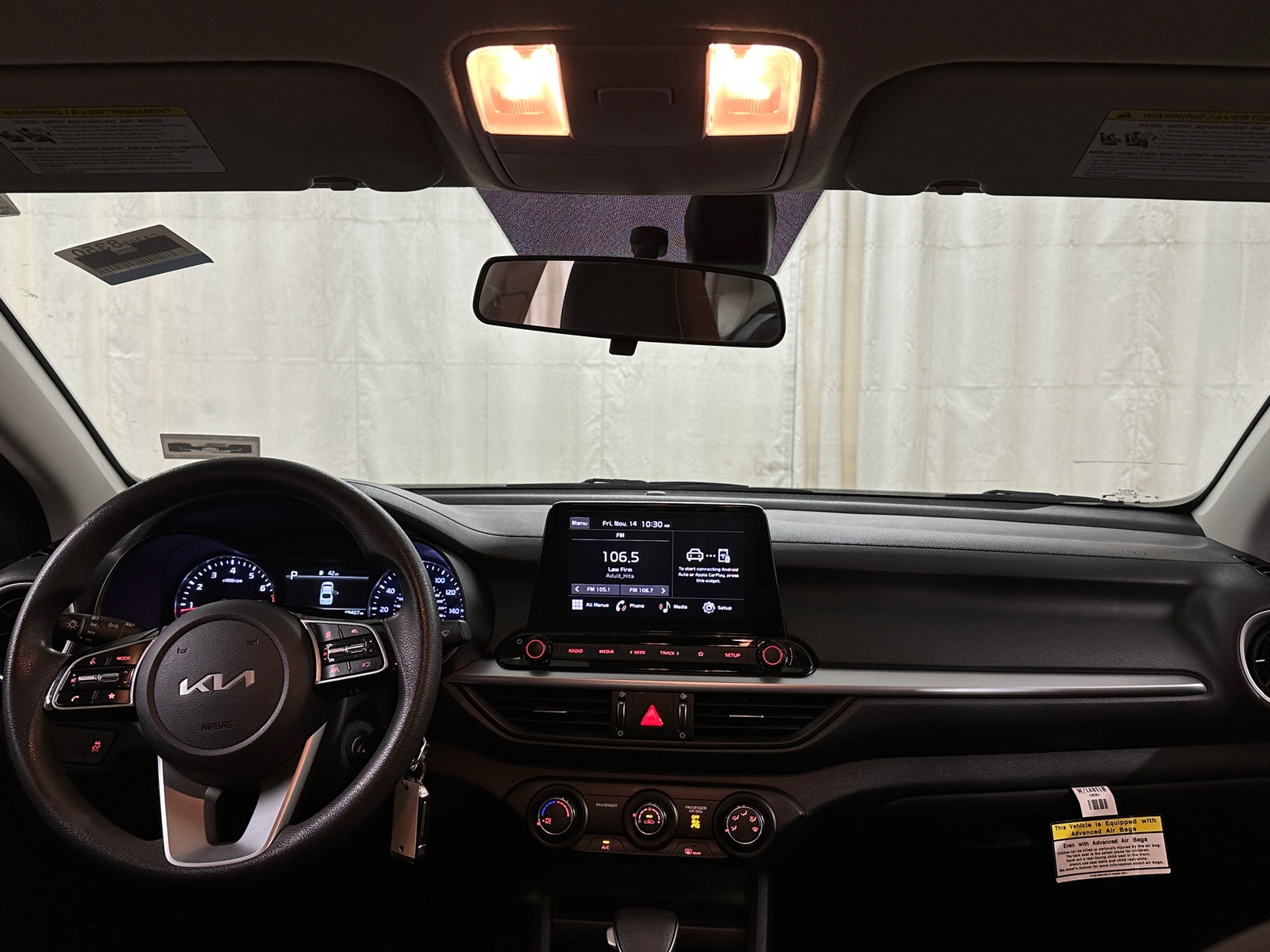 Thumbnail: 2023 Kia Forte - 3