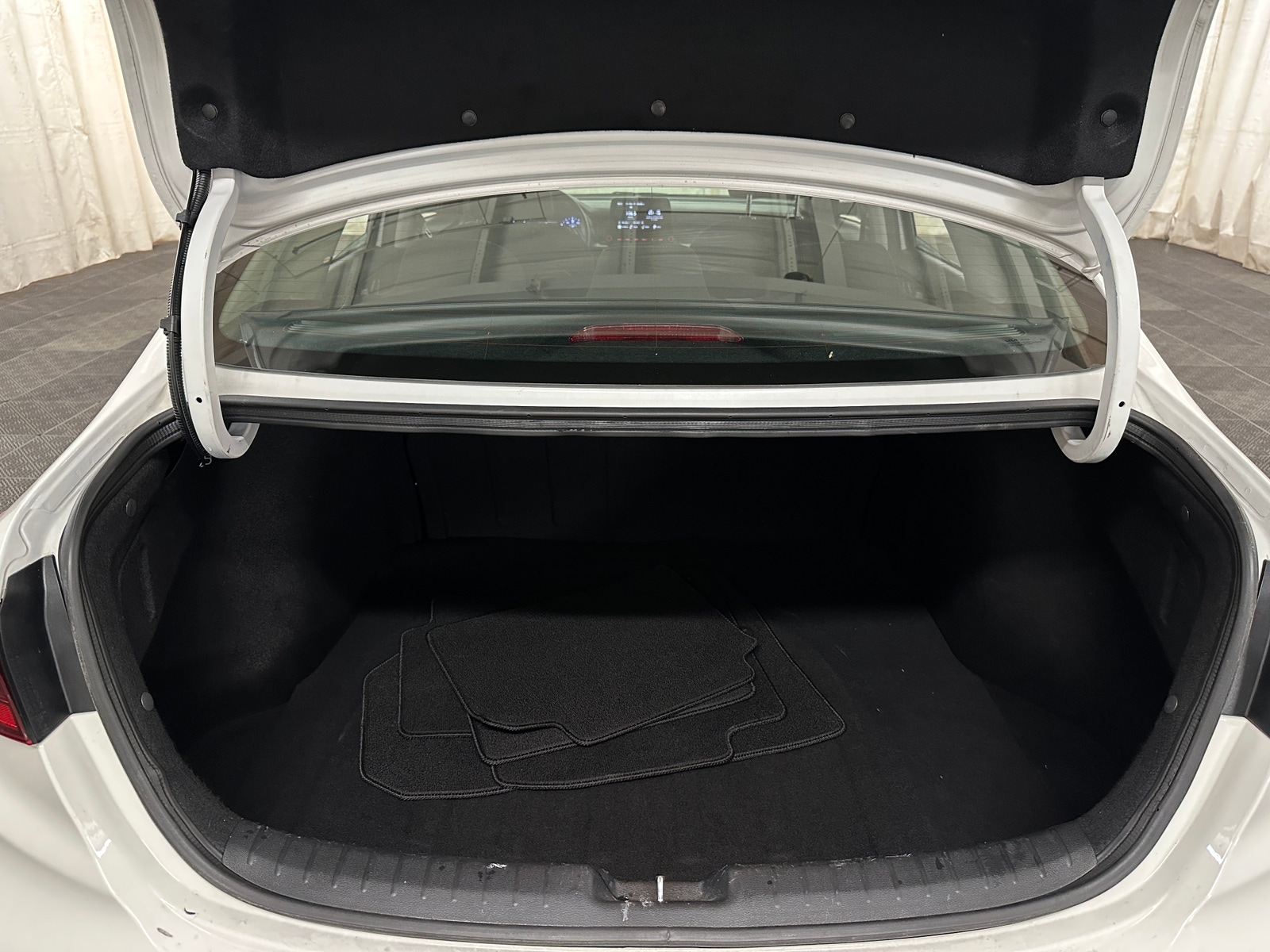 Thumbnail: 2023 Kia Forte - 7