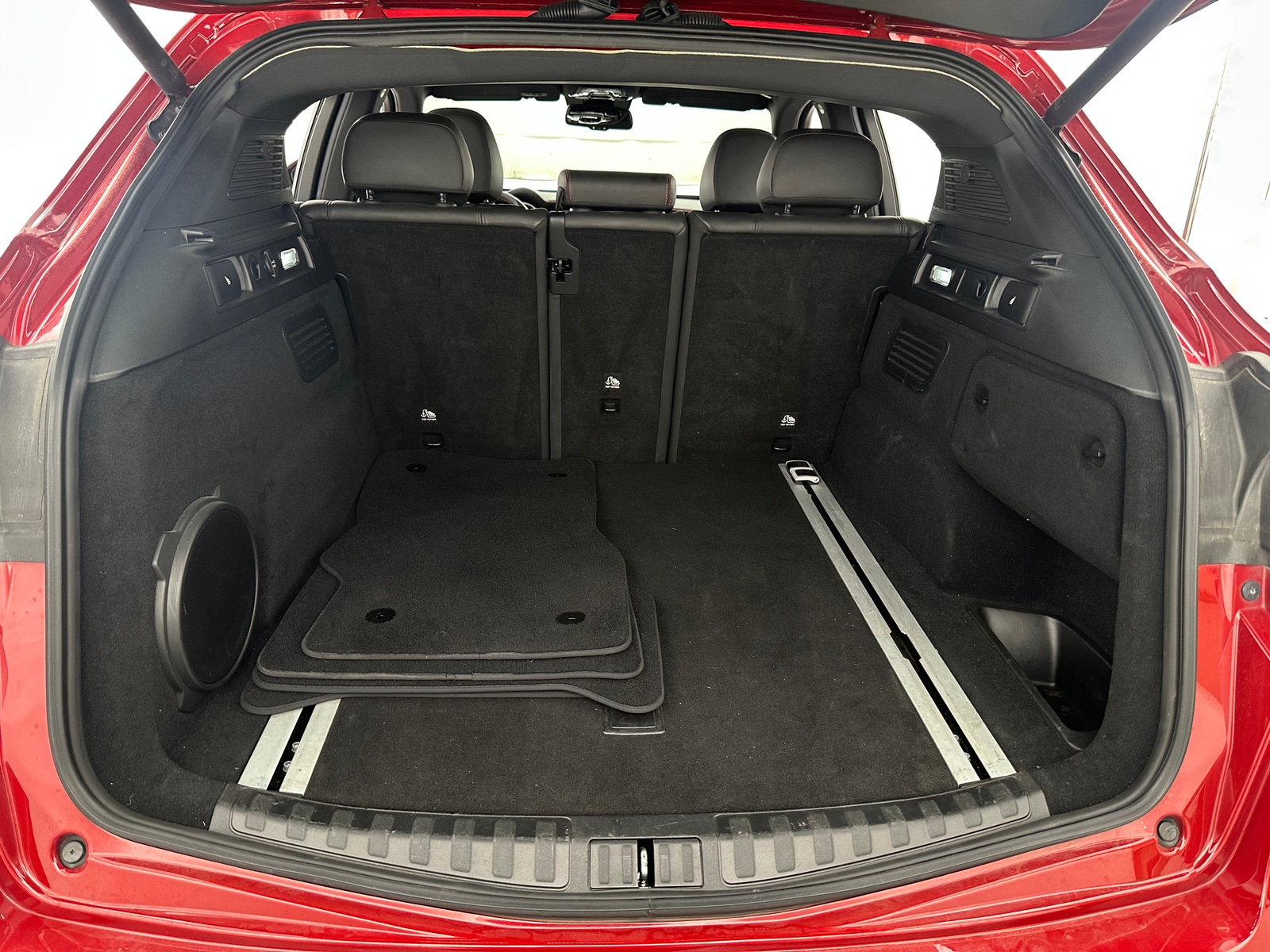 Thumbnail: 2018 Alfa Romeo Stelvio - 6