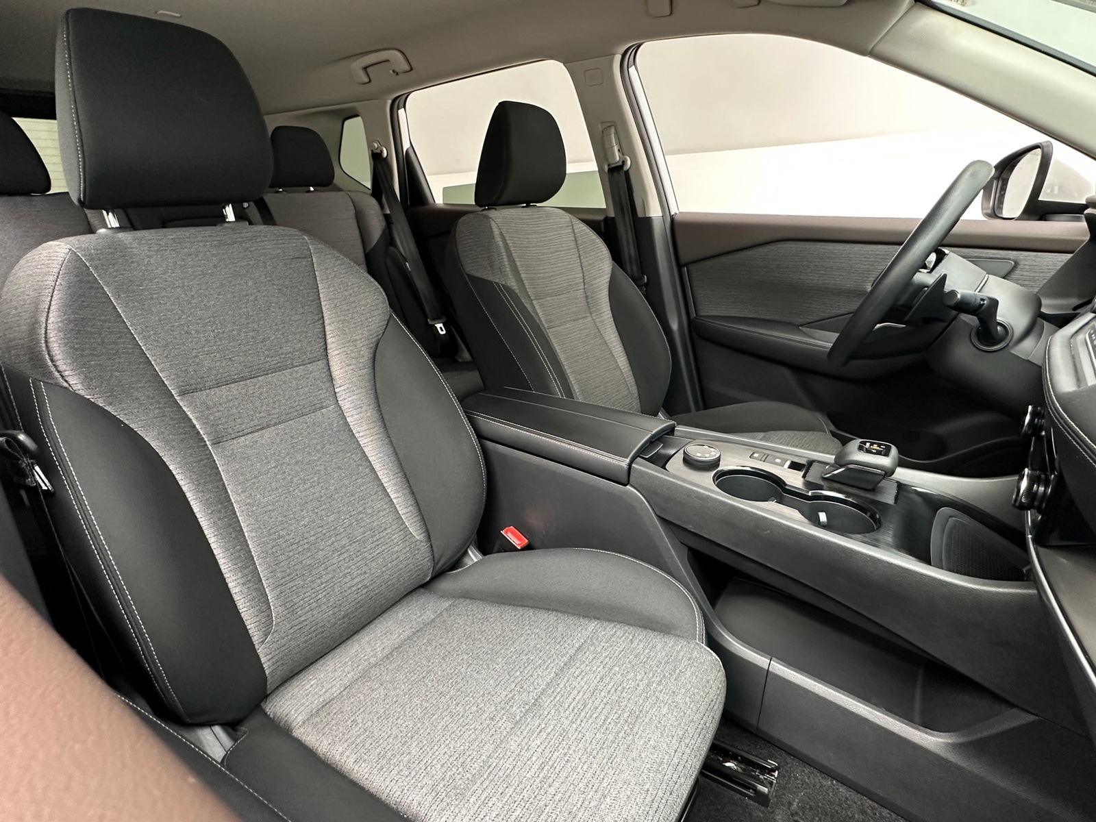 Thumbnail: 2023 Nissan Rogue - 2