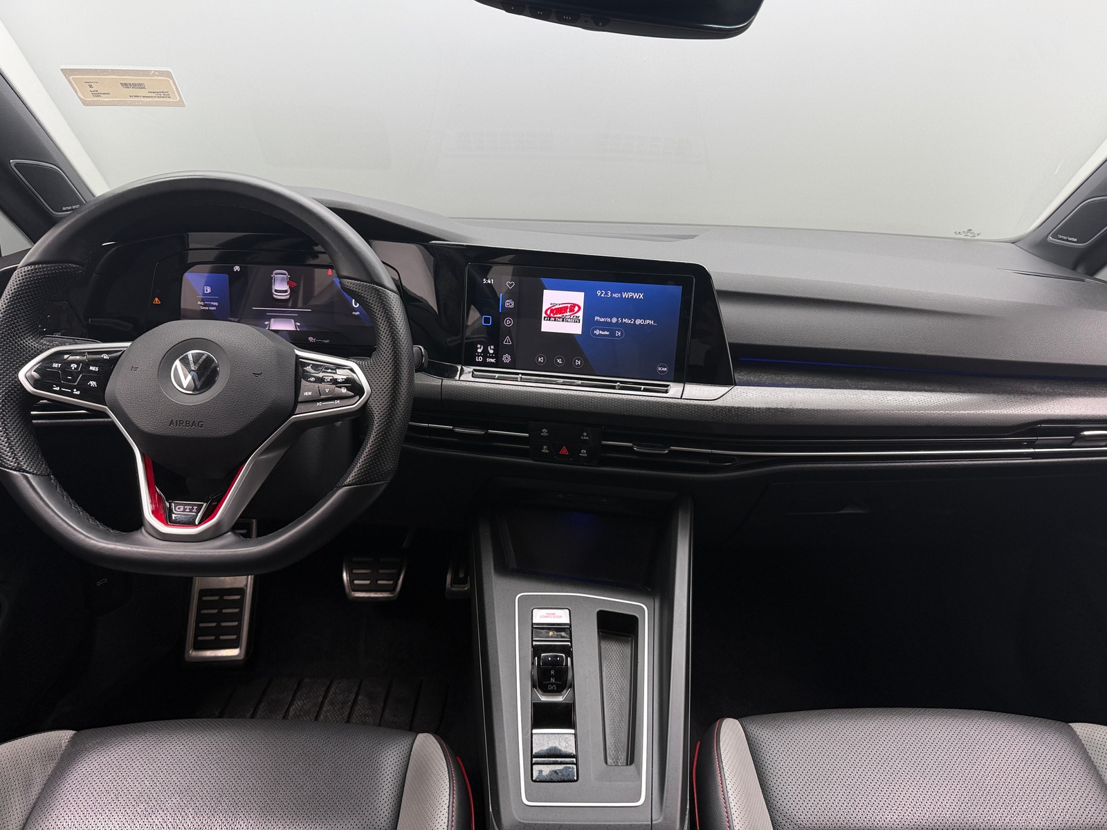 Thumbnail: 2022 Volkswagen Golf - 2