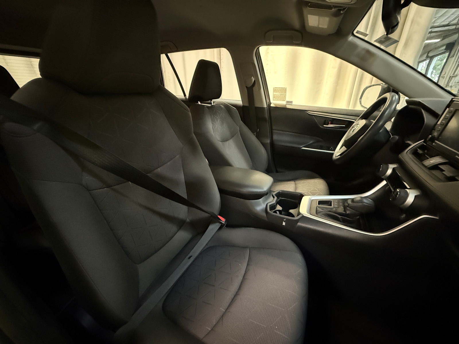 Thumbnail: 2020 Toyota RAV4 - 2