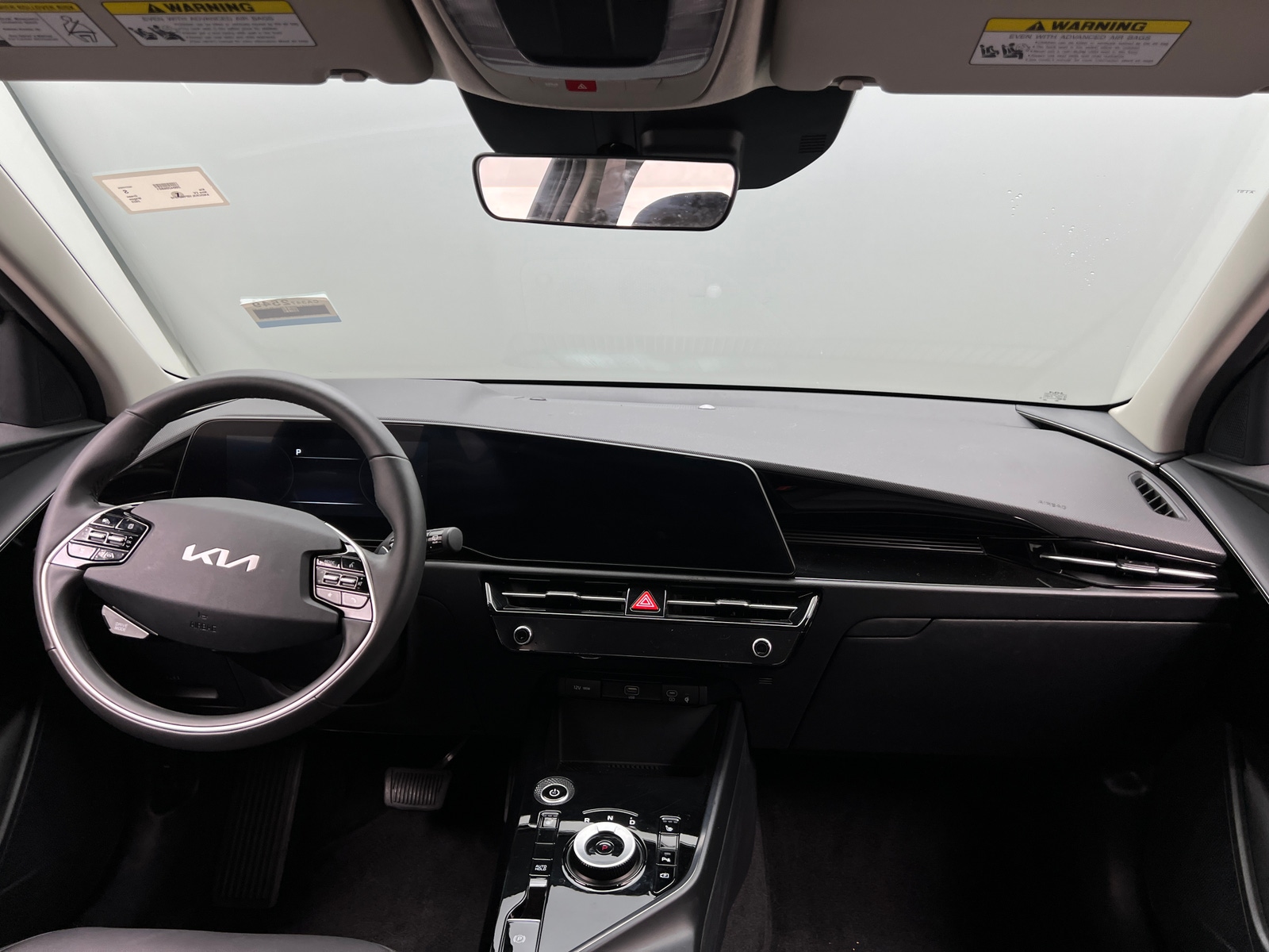 Thumbnail: 2023 Kia Niro - 3