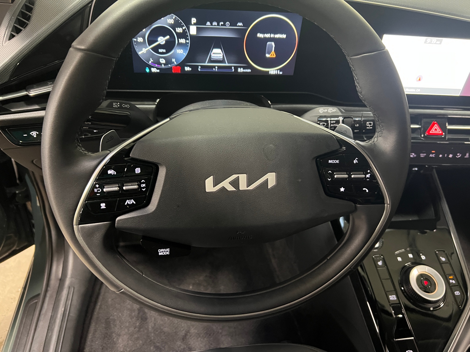 Thumbnail: 2023 Kia Niro - 5