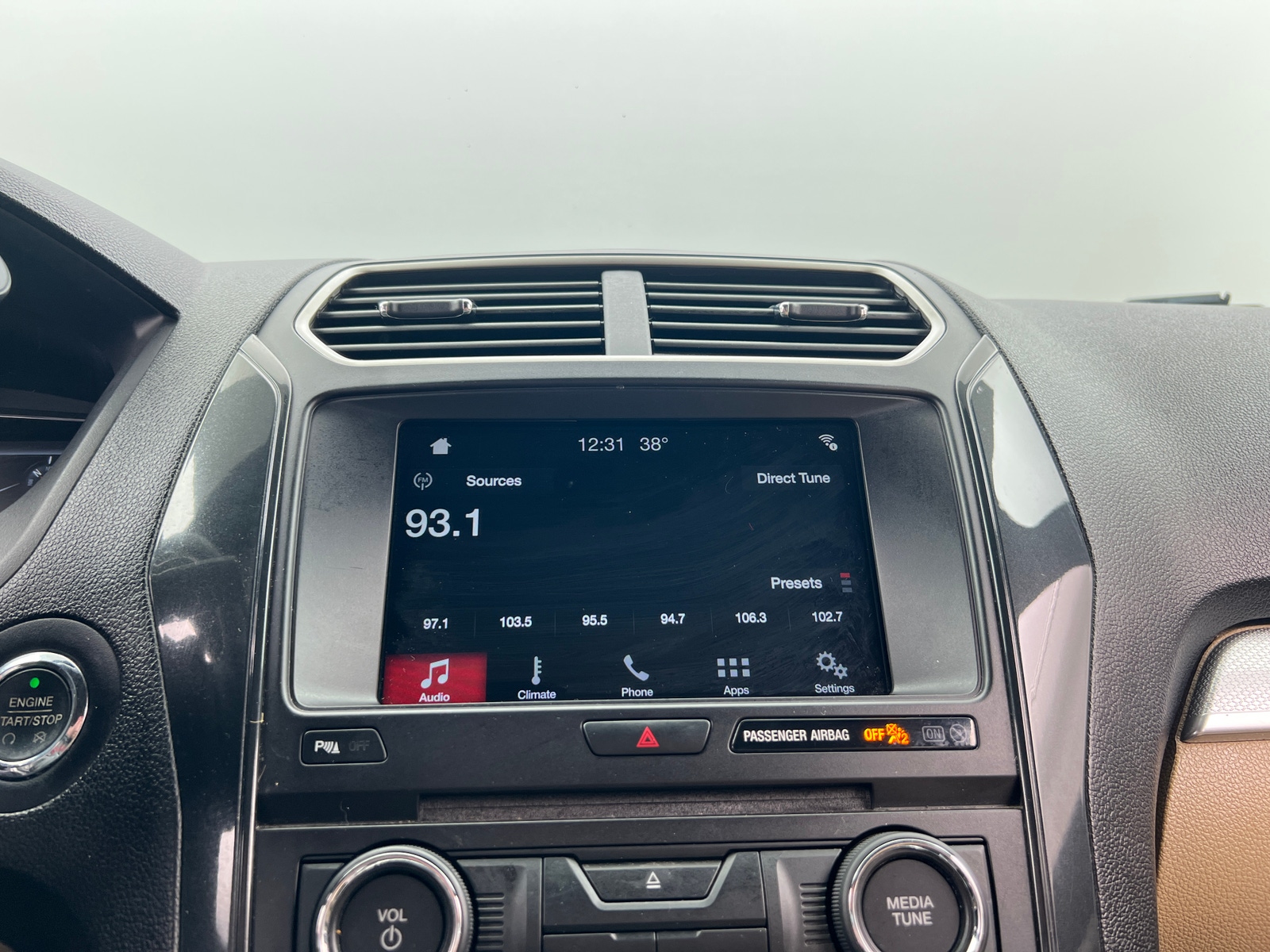 Thumbnail: 2017 Ford Explorer - 3