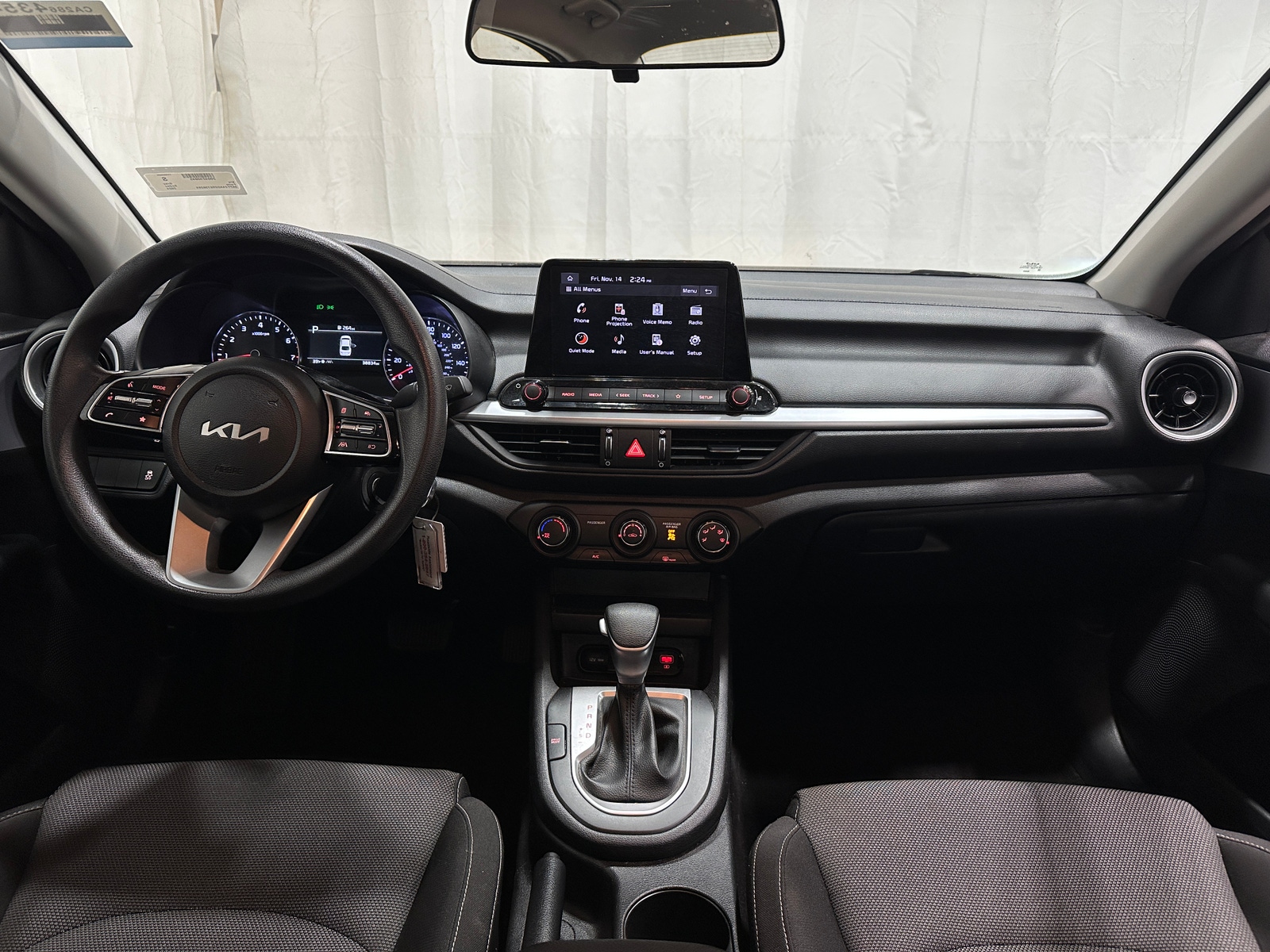 Thumbnail: 2024 Kia Forte - 3