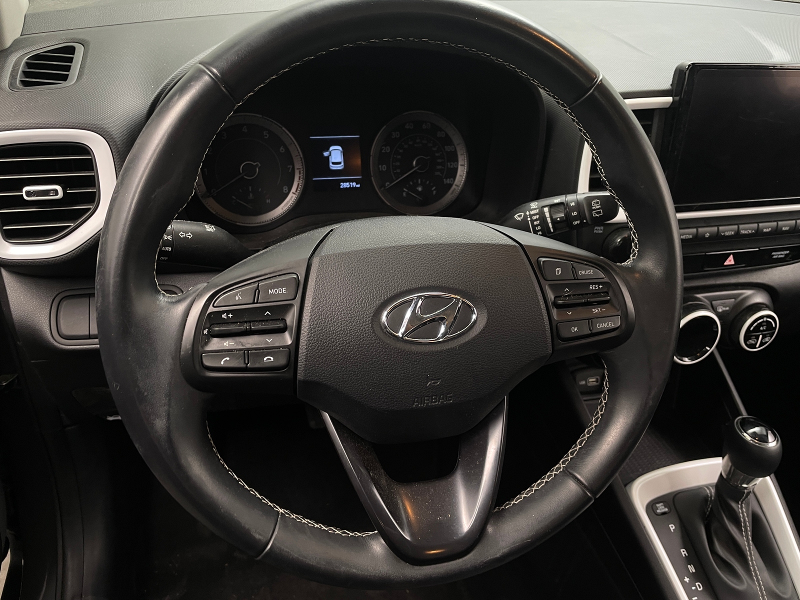 Thumbnail: 2022 Hyundai Venue - 4