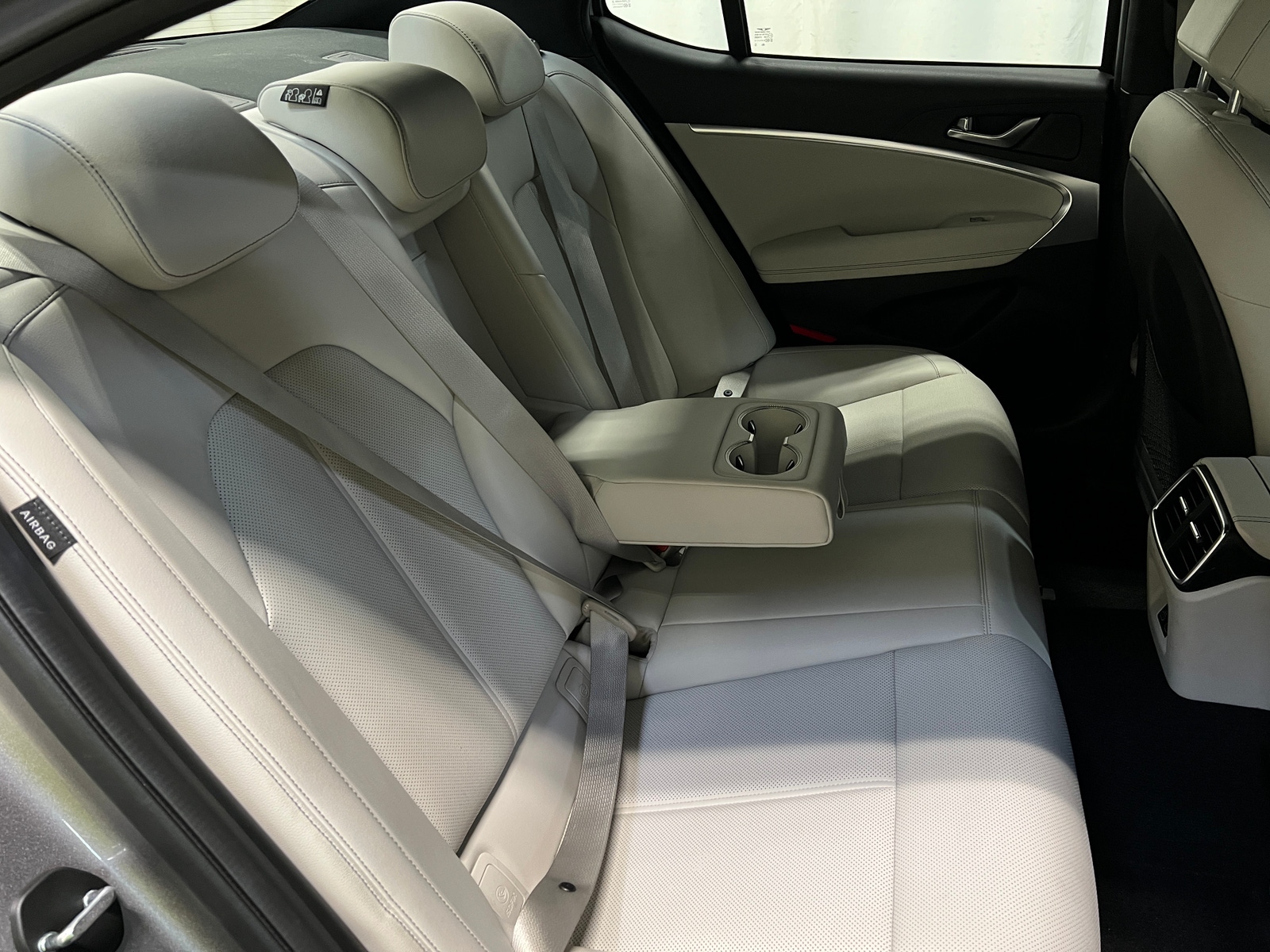 Thumbnail: 2025 Genesis G70 - 5