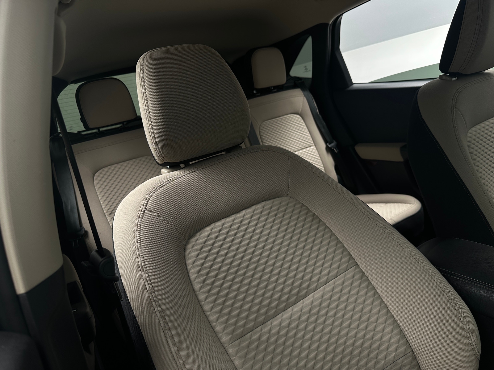 Thumbnail: 2020 Ford Escape - 2