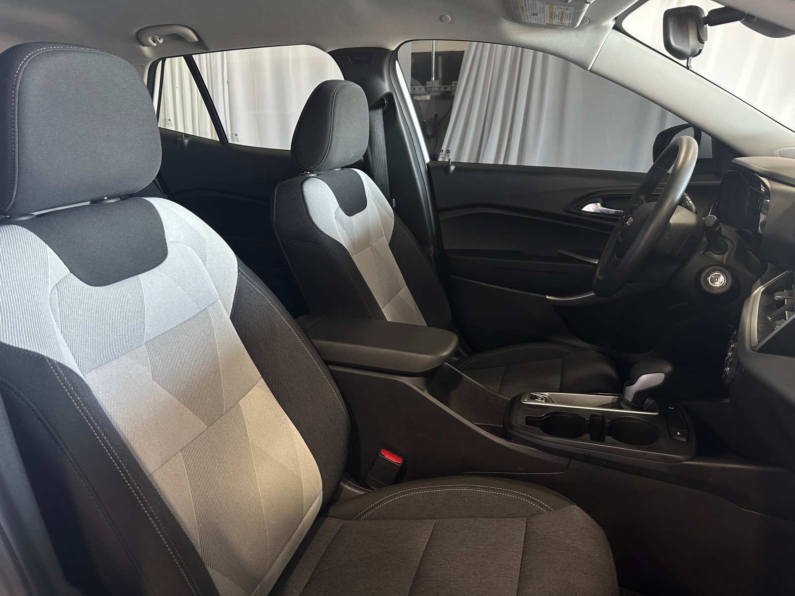 Thumbnail: 2024 Chevrolet Trax - 2