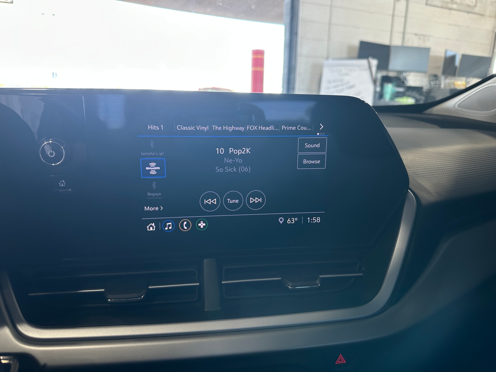 Thumbnail: 2024 Chevrolet Trax - 4