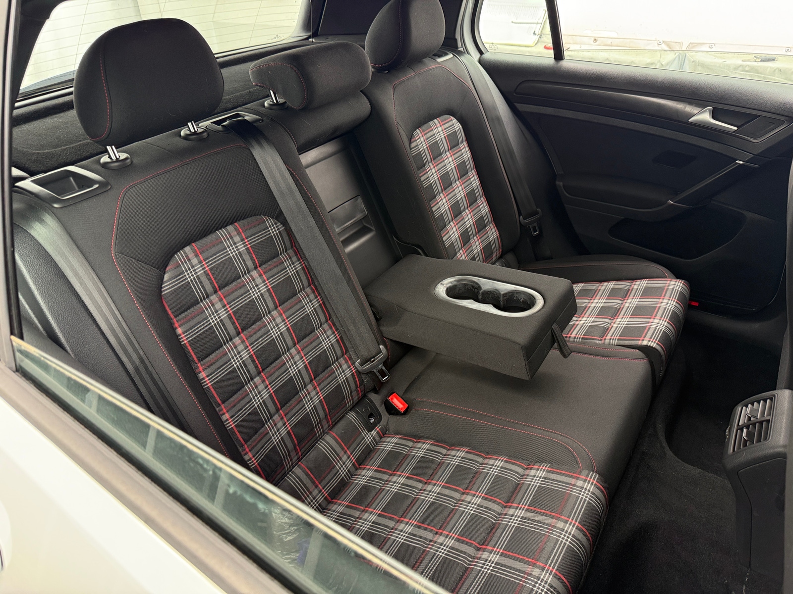 Thumbnail: 2018 Volkswagen Golf - 6