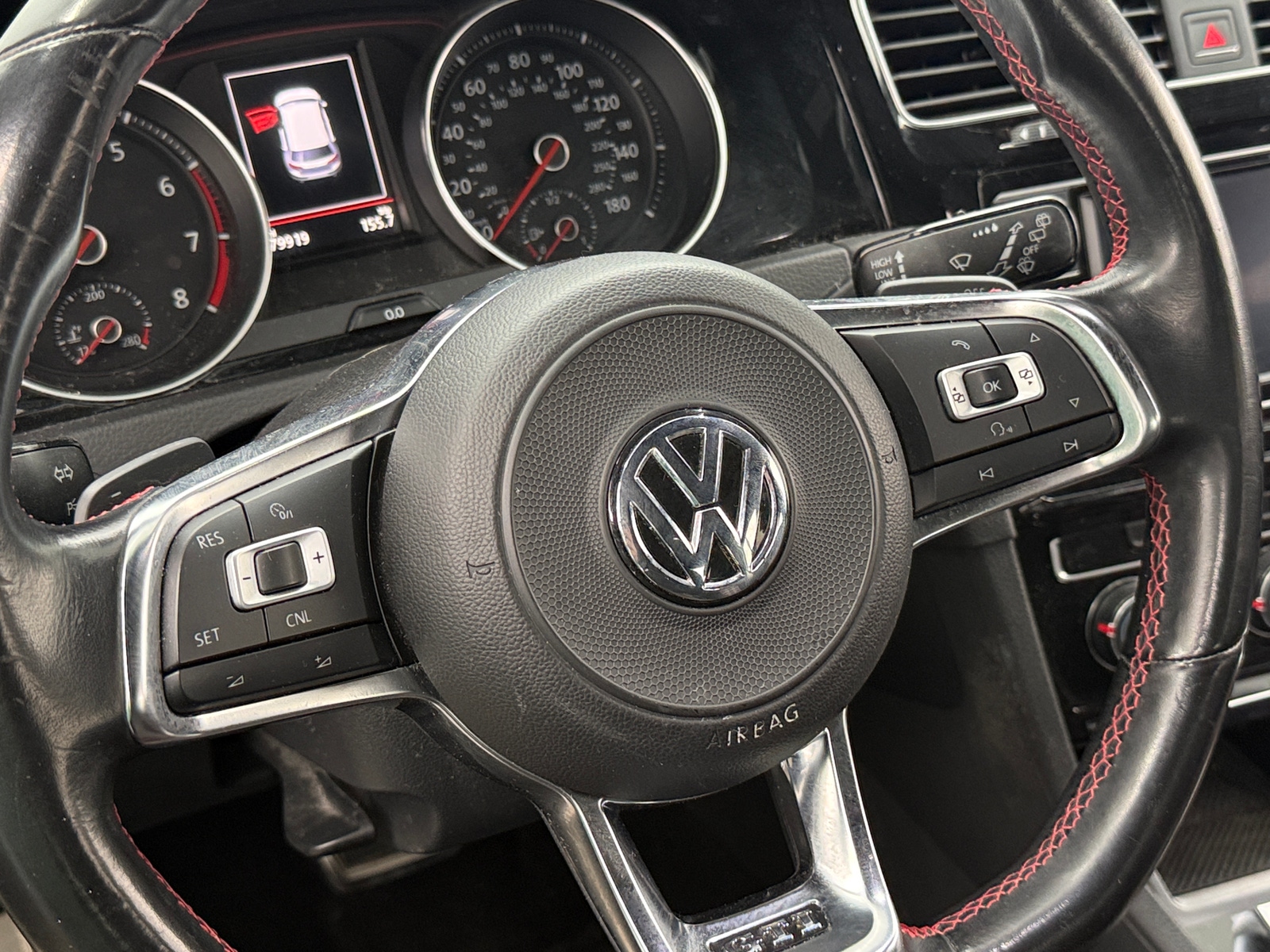 Thumbnail: 2018 Volkswagen Golf - 5