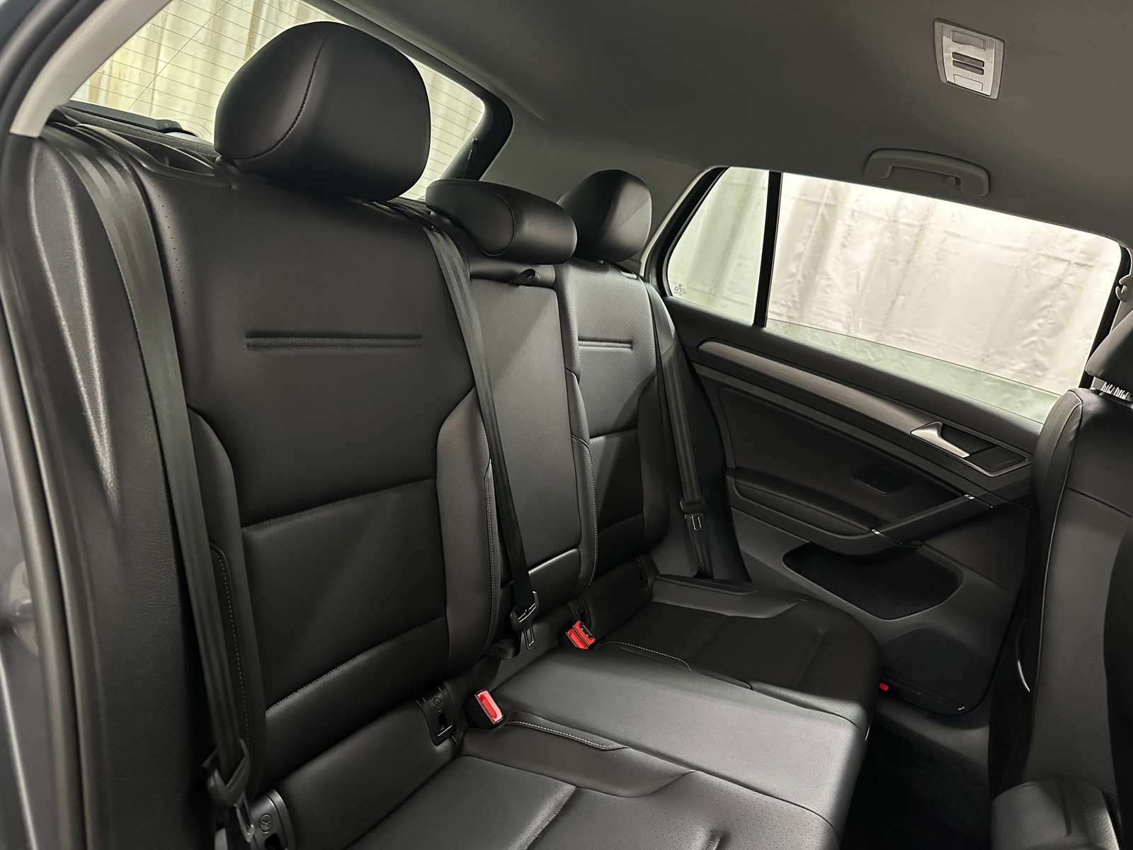 Thumbnail: 2019 Volkswagen Golf - 5