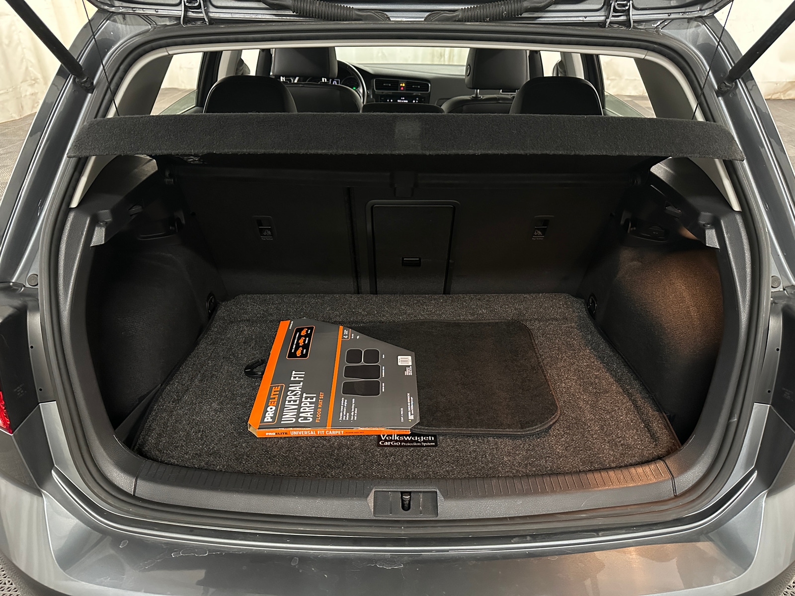 Thumbnail: 2019 Volkswagen Golf - 6