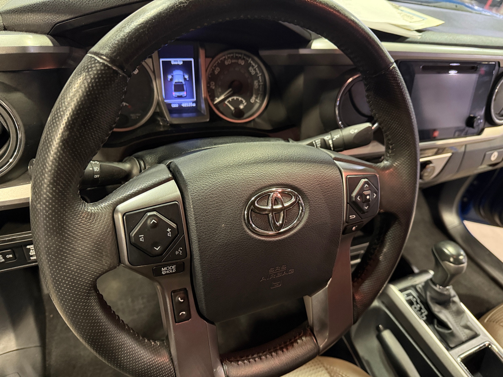 Thumbnail: 2017 Toyota Tacoma - 4