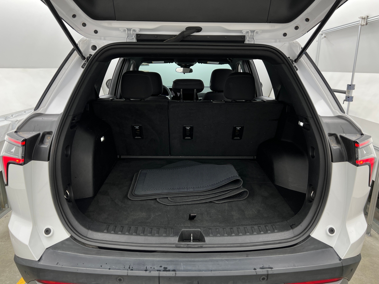 Thumbnail: 2025 Chevrolet Equinox - 7